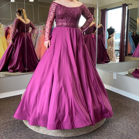 mori lee fuchsia prom dress - Picture 1 of 3
